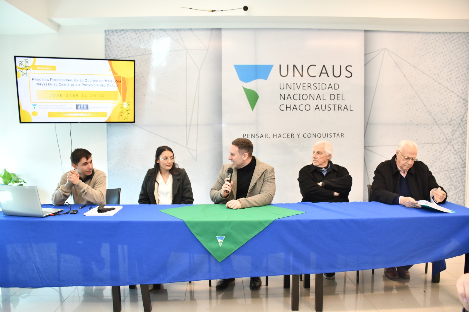 Éxito académico: la UNCAUS celebra a sus dos primeros egresados en Ingeniería Agronómica